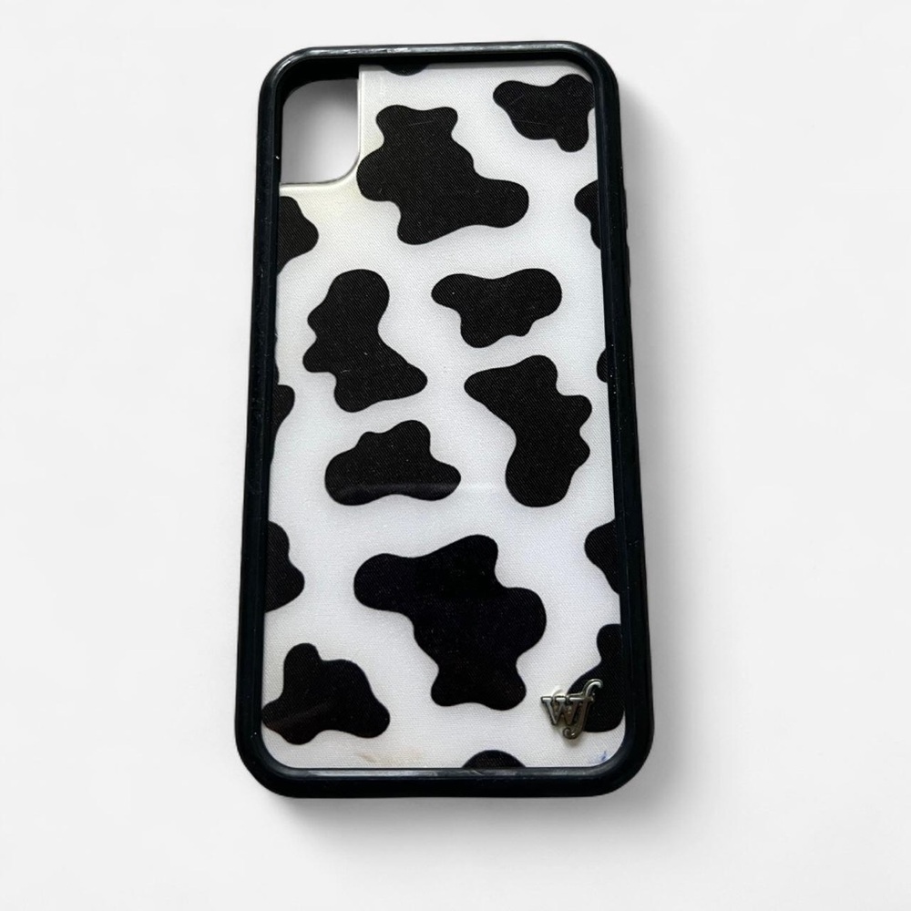 Apple Black and White Patterned Phone Case